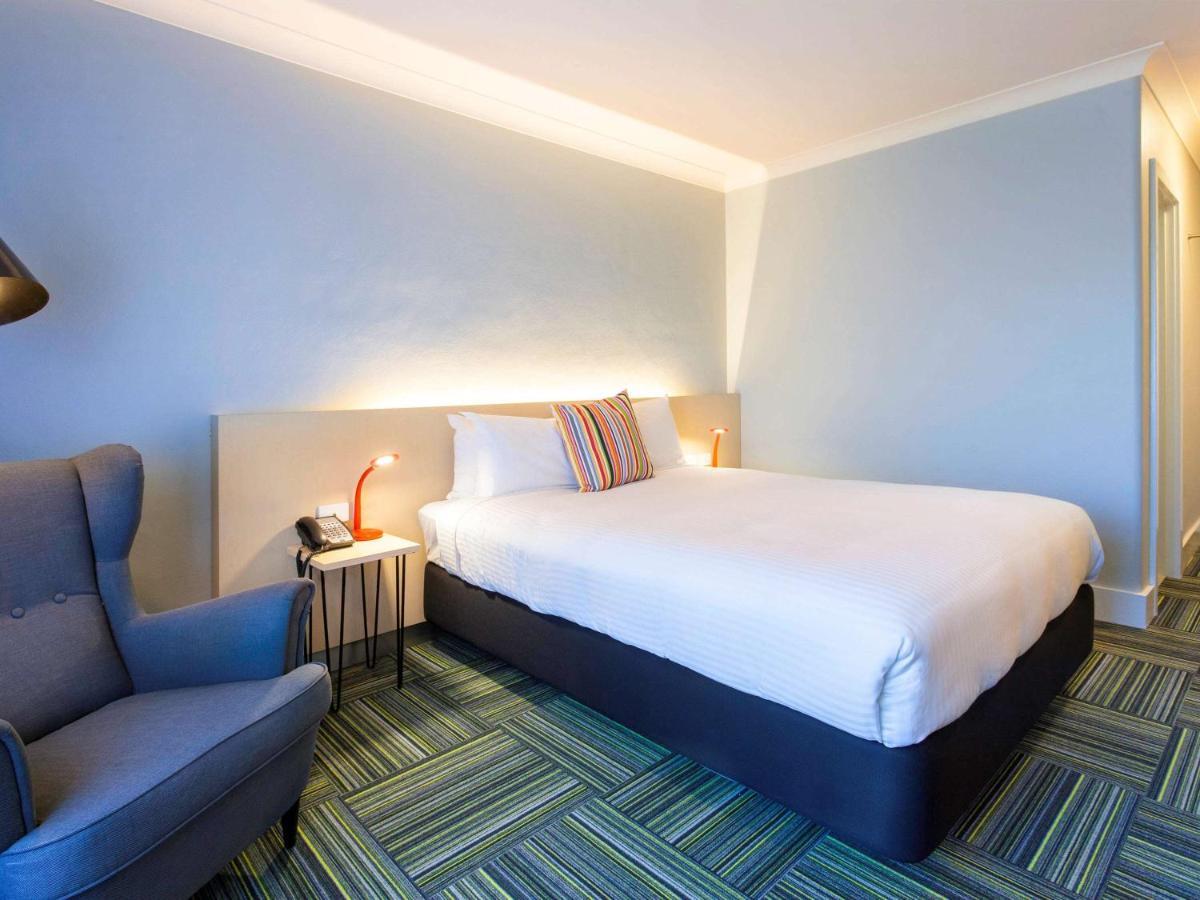 Готель Ibis Styles Тамворт Екстер'єр фото